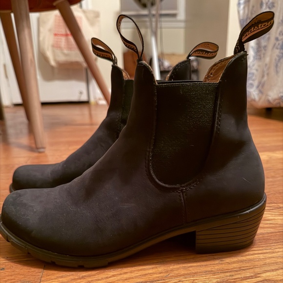Blundstone BL 1960 Ankle Chelsea Boot Low Heel Black Nubuck Womens AU 7, USW 10 - Picture 4 of 13